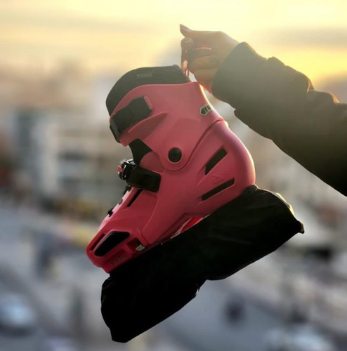 کاوِر چرخ اسکیت